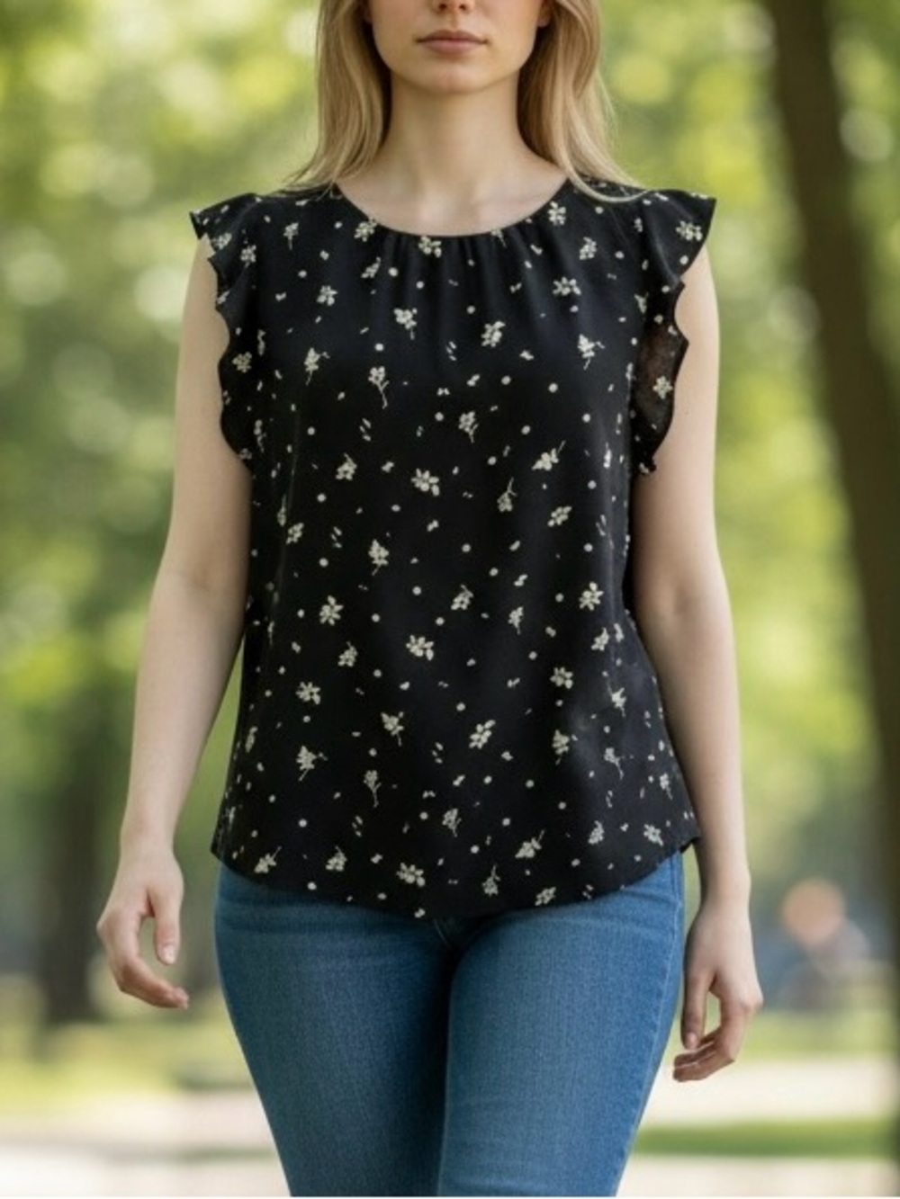 Halogen Women's size Medium Black Flutter Ruffle Sleeve Floral Blouse